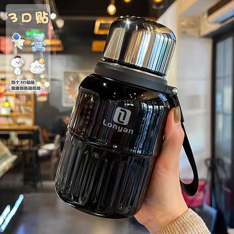 Garrafa Térmica 600ml Aço Inox Quente e Frio Viagem Academia — LONYAN — Acabamento e textura